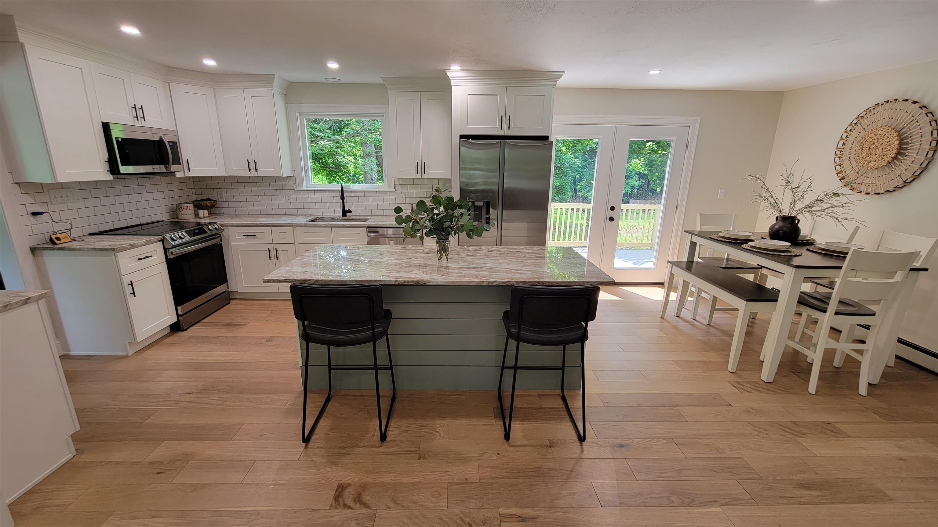 16 High Street Stratham, NH 03885 - Photo 22 of 26