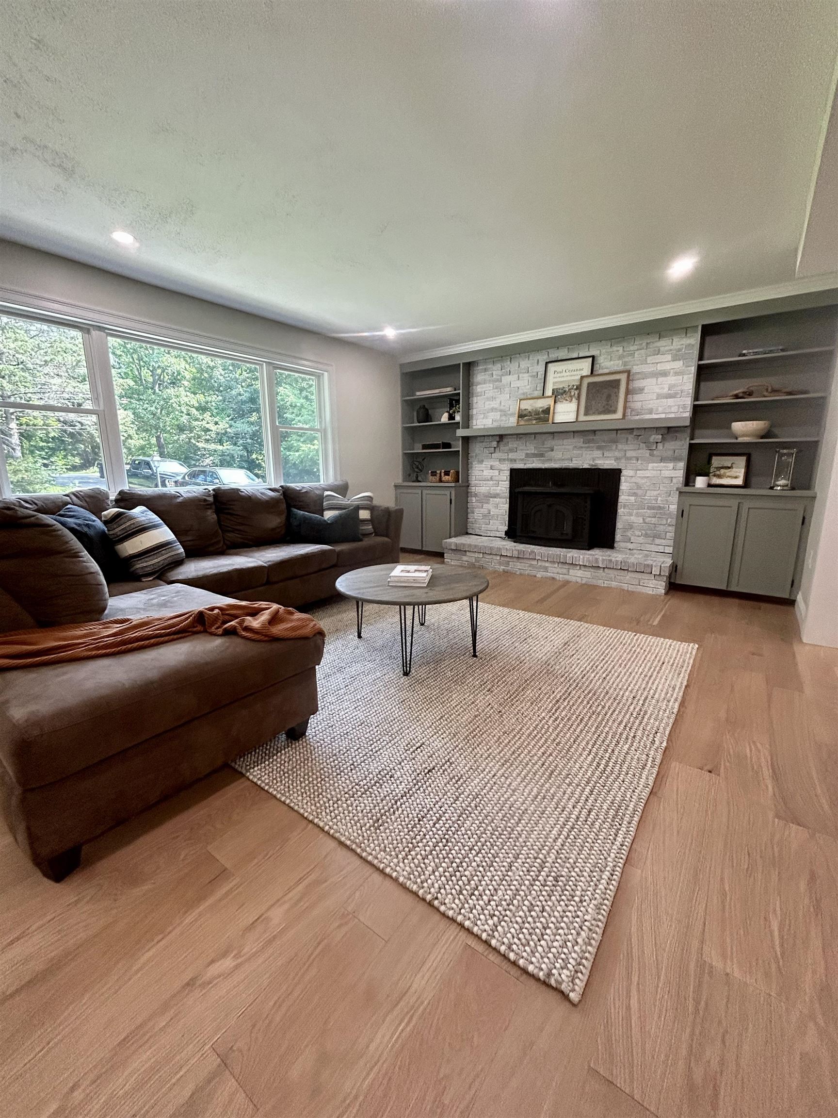 16 High Street Stratham, NH 03885 - Photo 3 of 26
