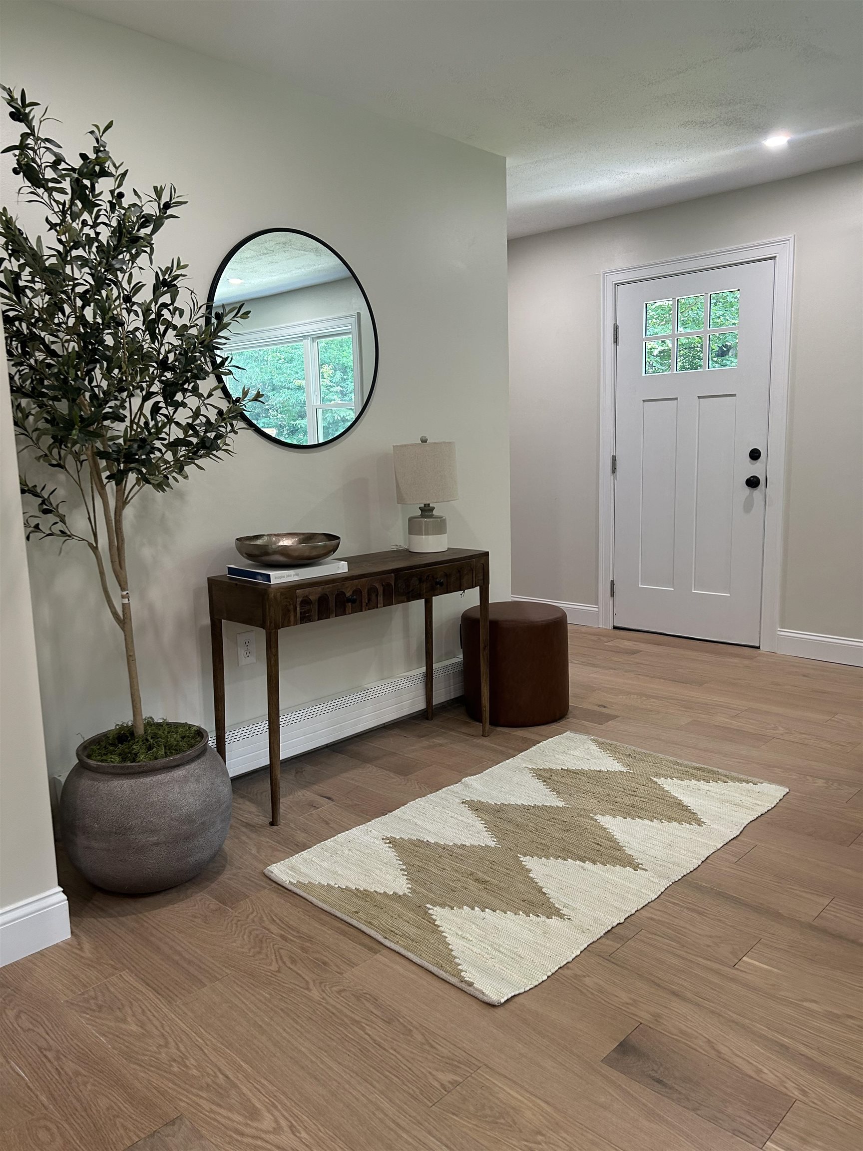16 High Street Stratham, NH 03885 - Photo 4 of 26