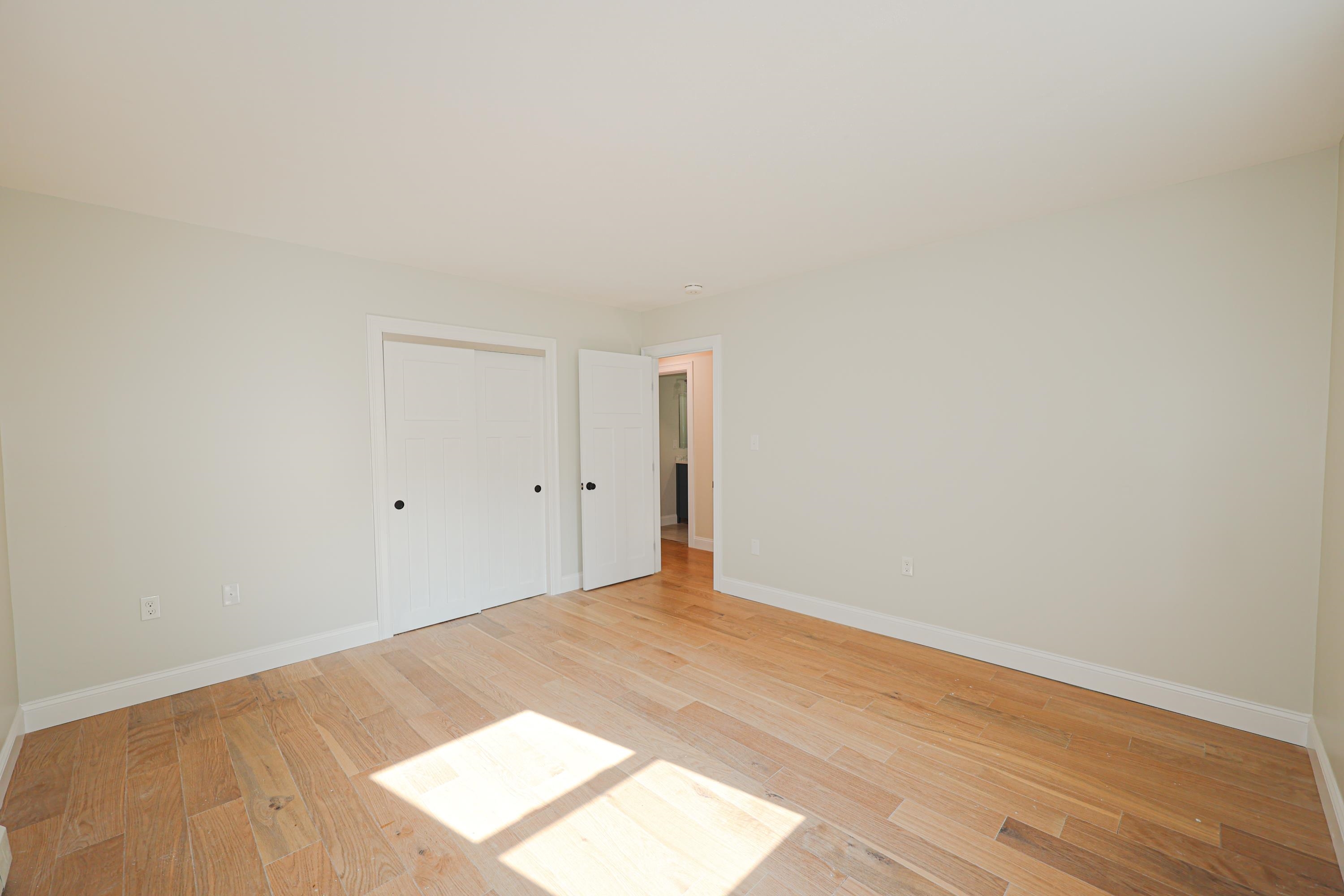 16 High Street Stratham, NH 03885 - Photo 10 of 26