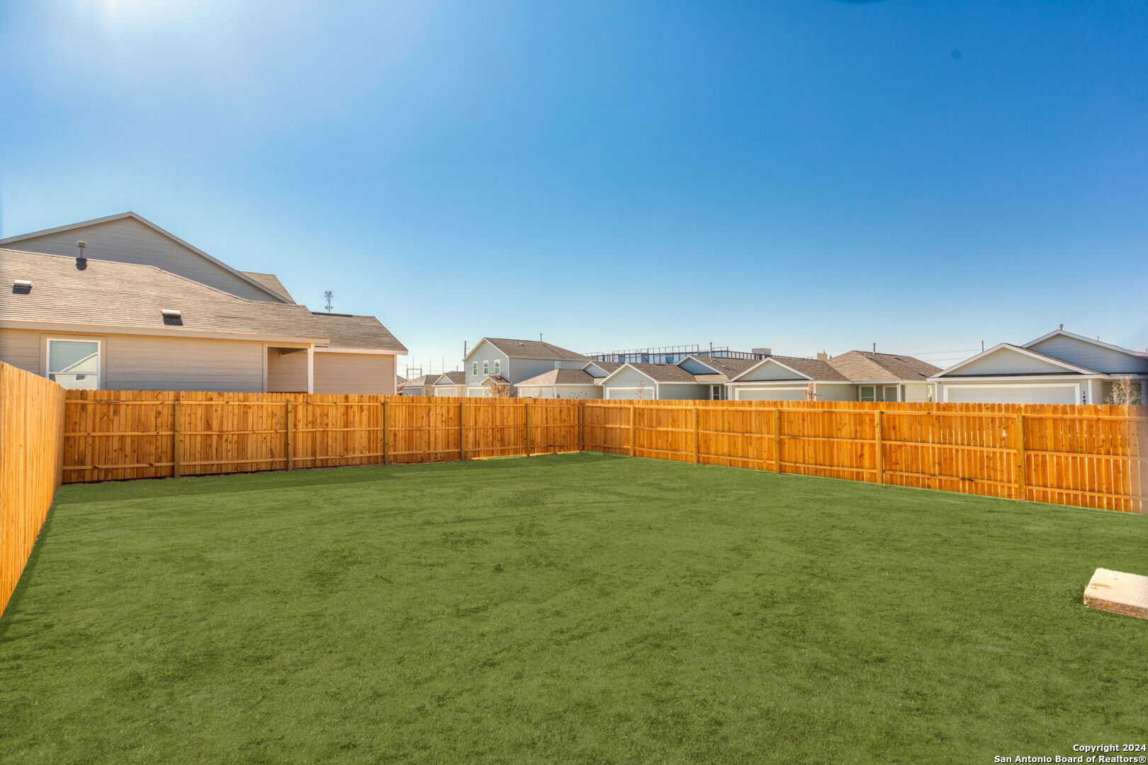 942 Landon Ridge San Antonio, TX 78253 - Photo 33 of 38 a view of a house with swimming pool and a yard