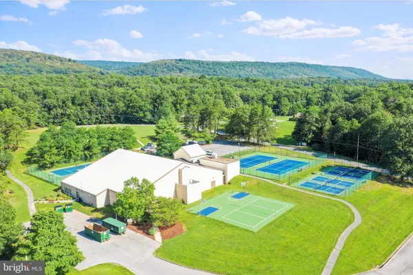 a view of a tennis court