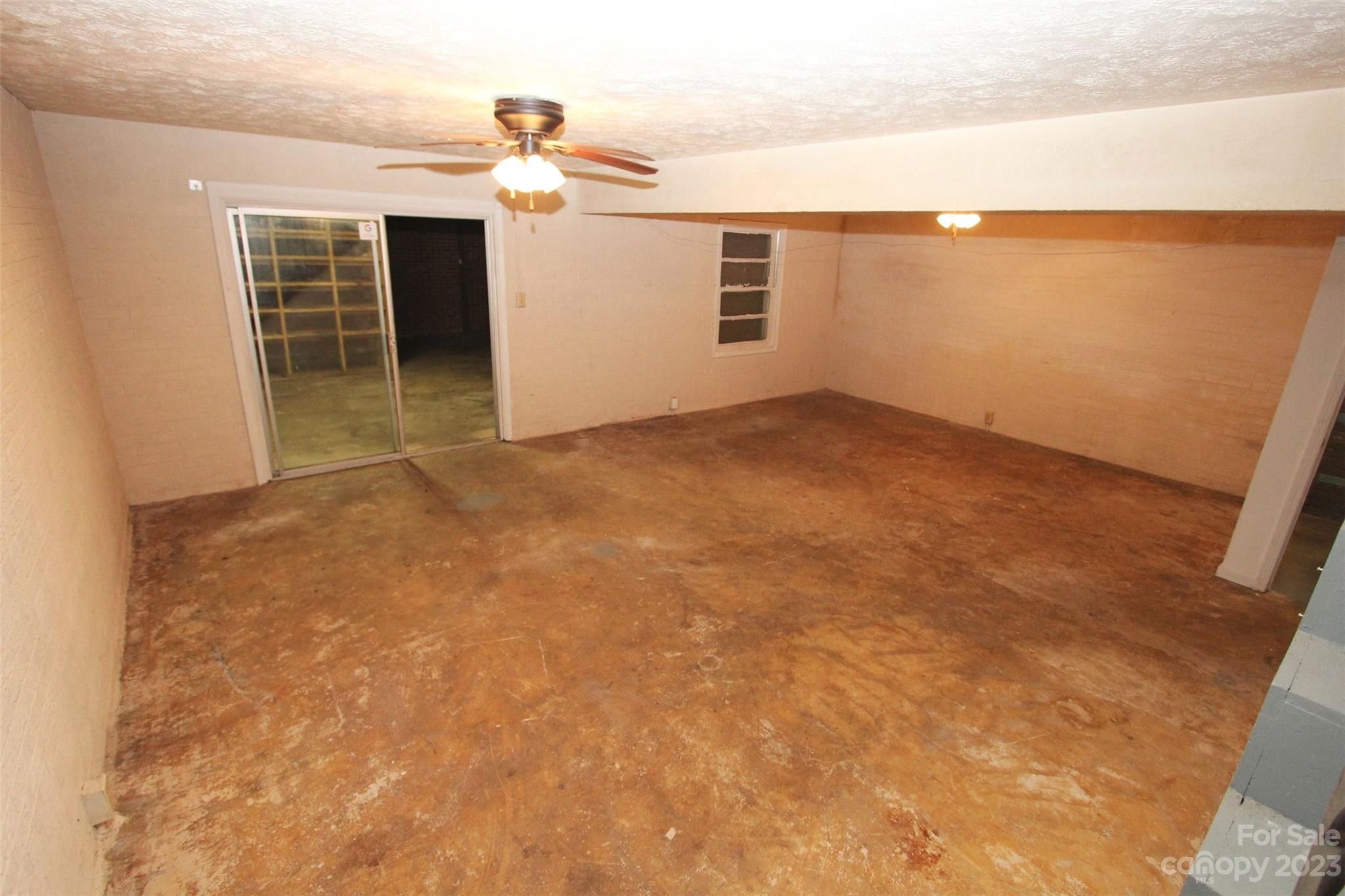 144 Allen Pond Road Wadesboro, NC 28170 - Photo 30 of 40 a view of empty room with window