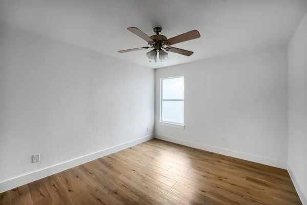 $299,999 | 6708 Panda Royle Drive, Del Valle, TX 78617