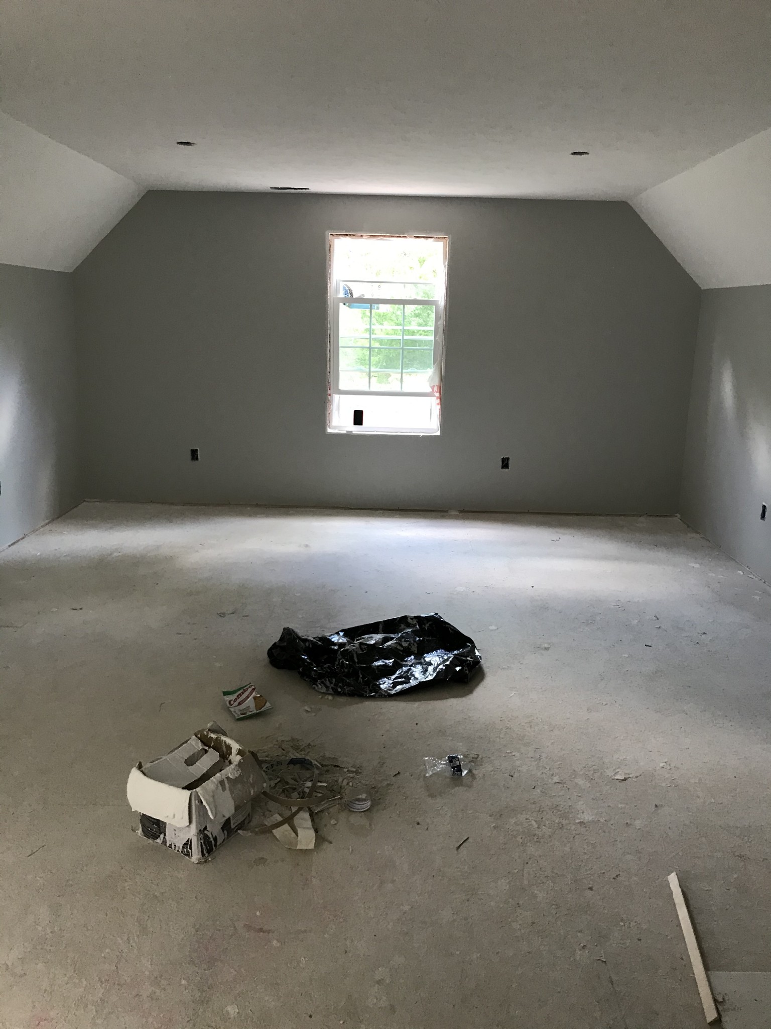 1141 Hamilton Chambers Road Lebanon, TN 37087 - Photo 13 of 15 a room with a window