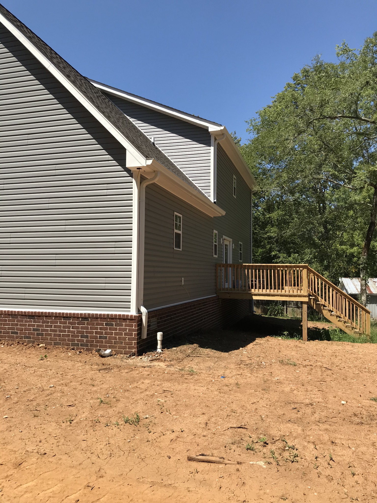 1141 Hamilton Chambers Road Lebanon, TN 37087 - Photo 3 of 15 a front view of a house