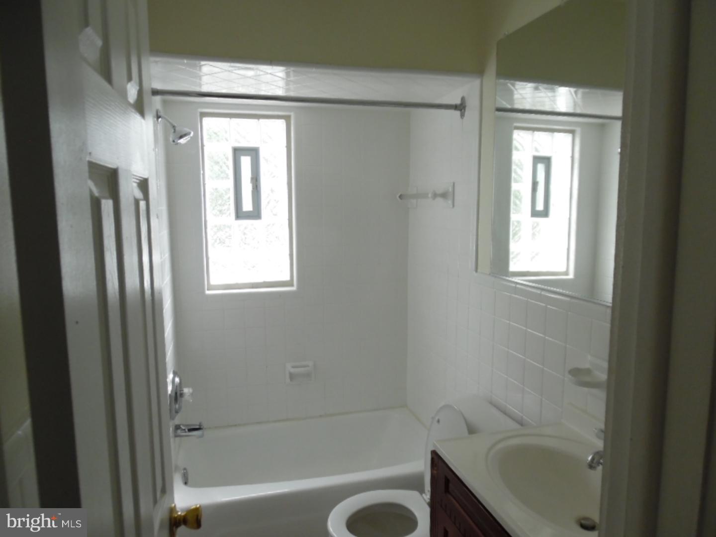 208 New Jersey Road Brooklawn, NJ 08030 - Photo 8 of 11