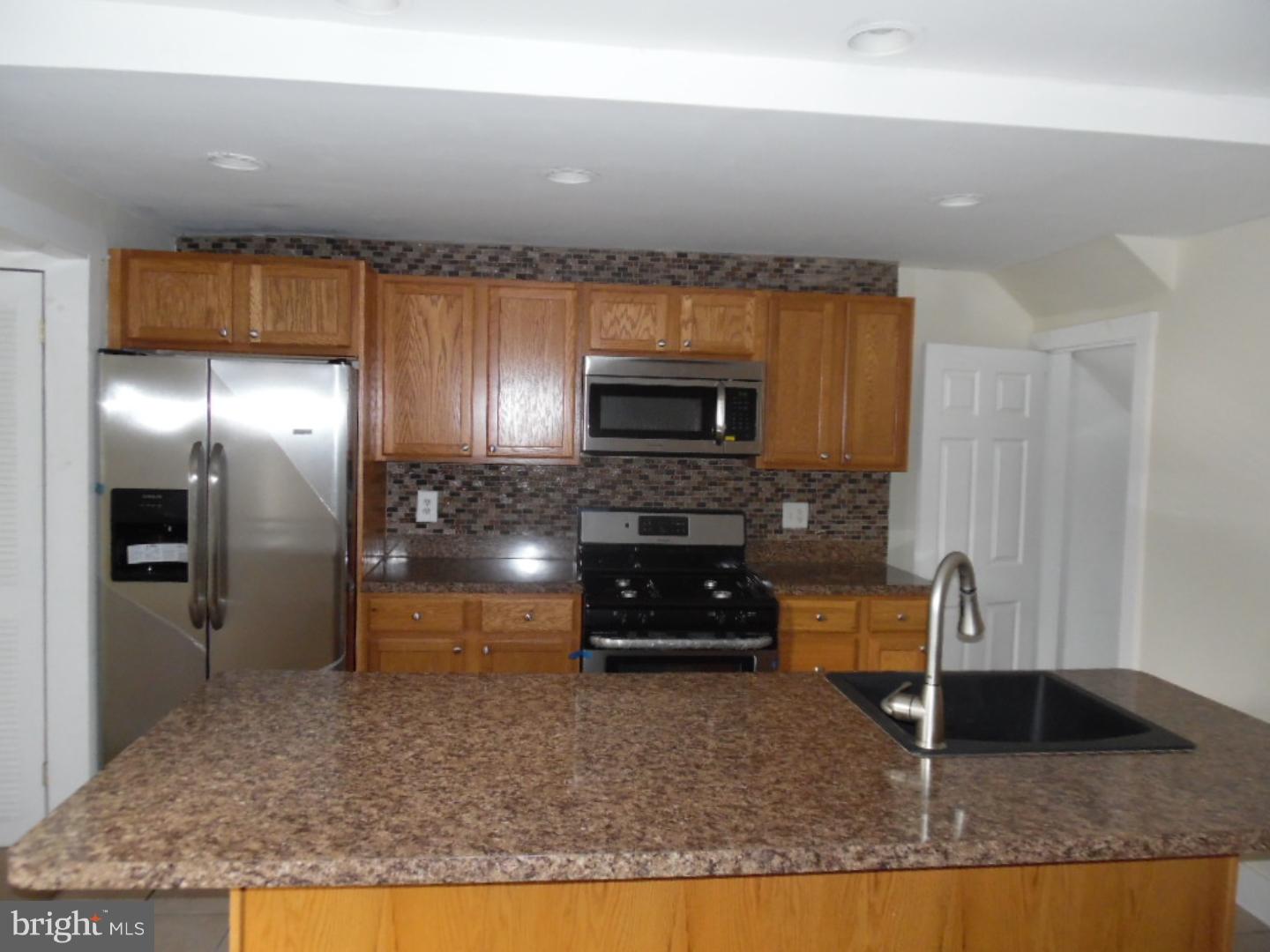 208 New Jersey Road Brooklawn, NJ 08030 - Photo 10 of 11