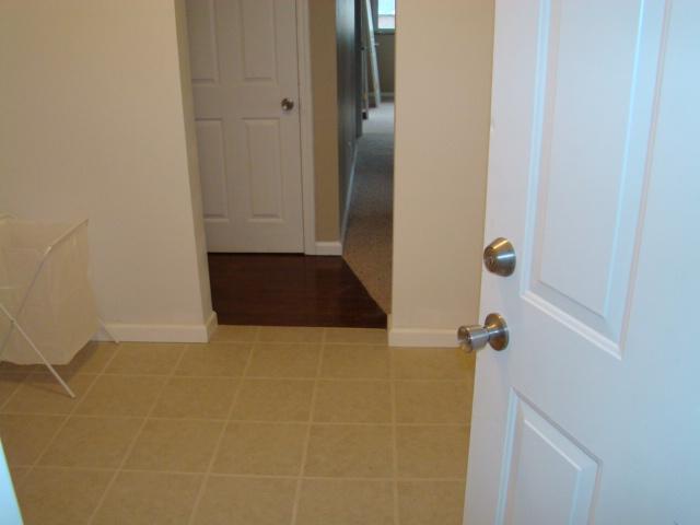 255 South James Road Columbus, OH 43213 - Photo 11 of 17 Gallery Image 11