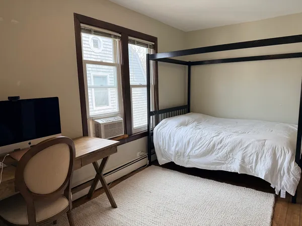 $6,400 | 1018 Oakwood Avenue, Wilmette, IL 60091