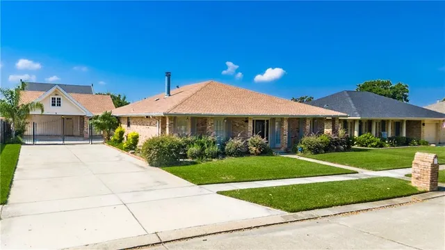 $459,000 | 641 Petit Berdot Drive, Kenner, LA 70065