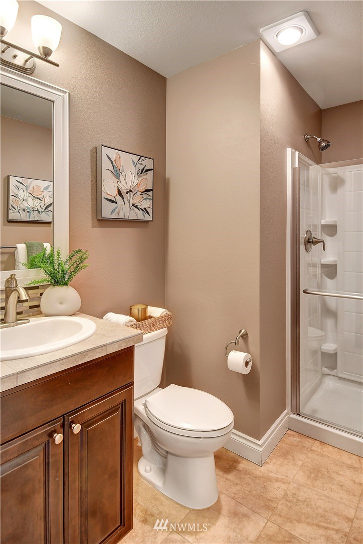 18921 177th Avenue Southeast Renton, WA 98058 - Photo 12 of 31 Gallery Image 12