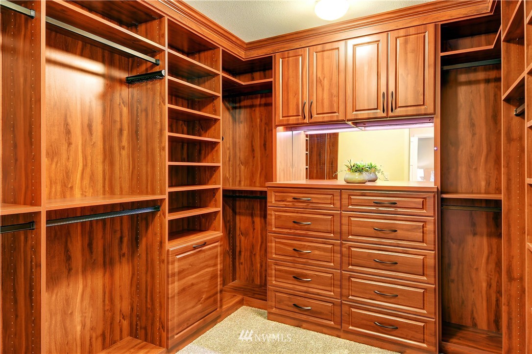 18921 177th Avenue Southeast Renton, WA 98058 - Photo 18 of 31 Gallery Image 18
