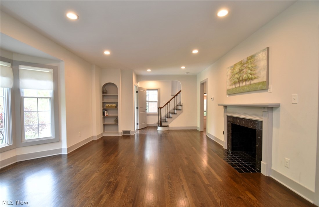 2195 Edgerton Road Cleveland, OH 44118 - Photo 8 of 46 Gallery Image 8