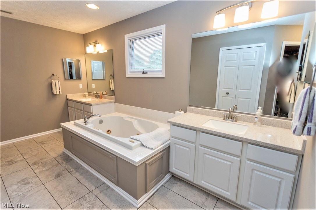 4611 Jaycox Road Avon, OH 44011 - Photo 10 of 35
