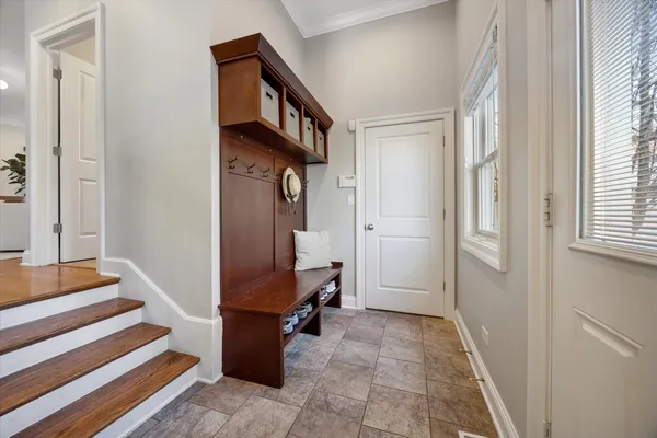 a view of an entryway with workspace