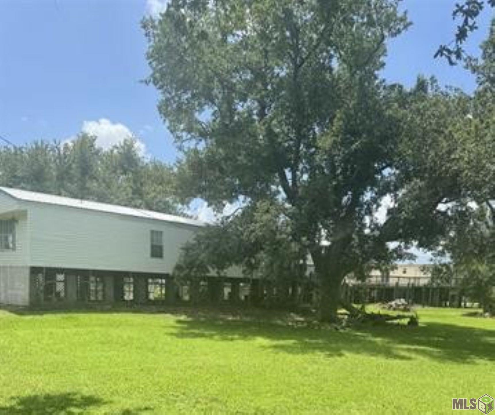 307 Lashbrooke Street Chauvin, LA 70344 - Photo 6 of 17