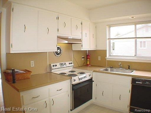 kitchen left side