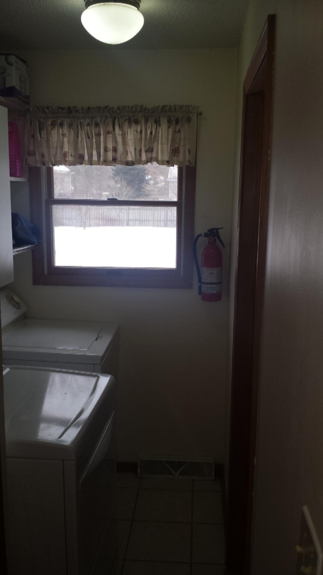 3341 Sheringer Road Muskegon, MI 49444 - Photo 7 of 17 20150310_130401.jpg