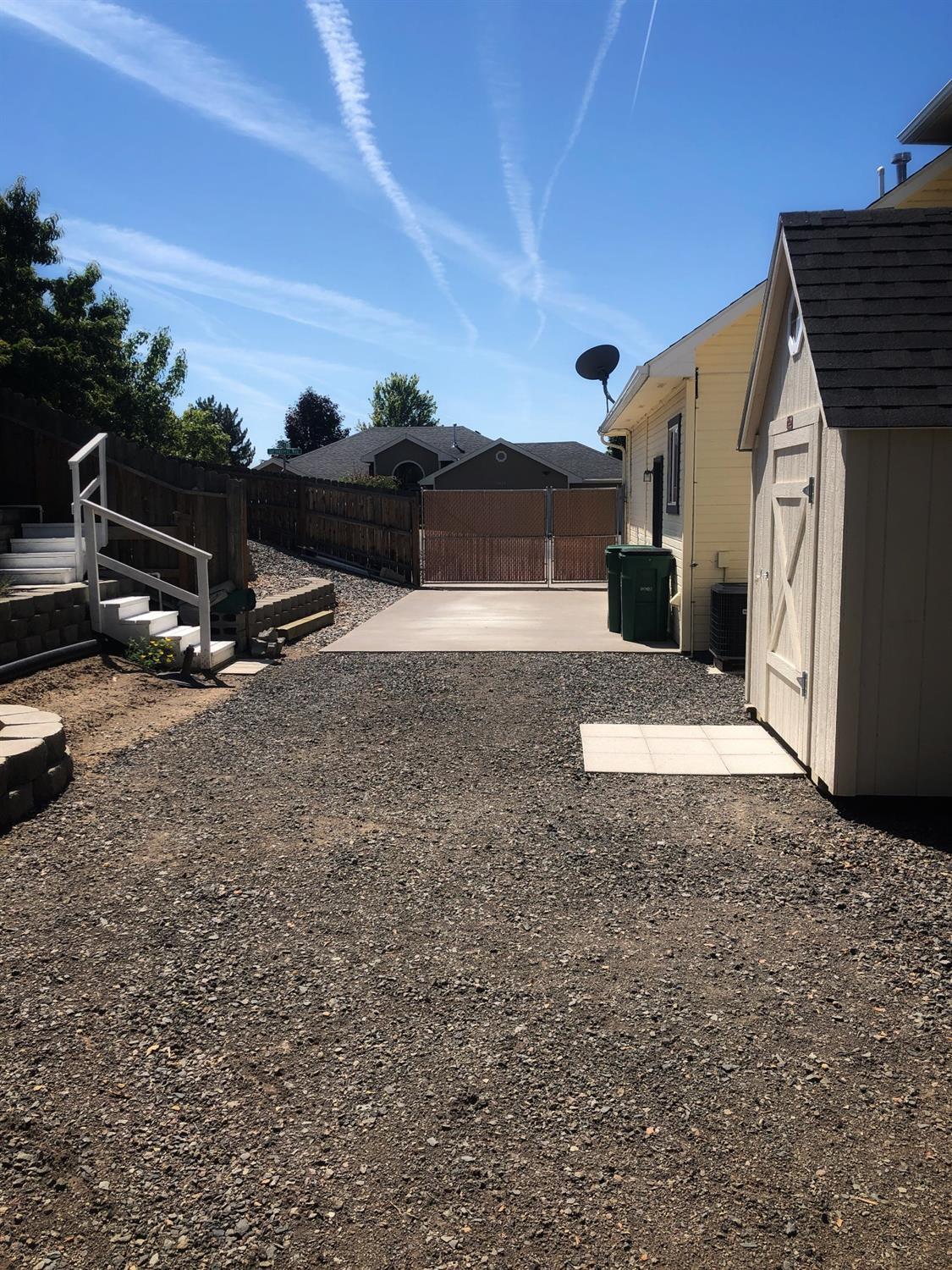 5915 Springcrest Way Klamath Falls, OR 97603 - Photo 20 of 24 Side parking