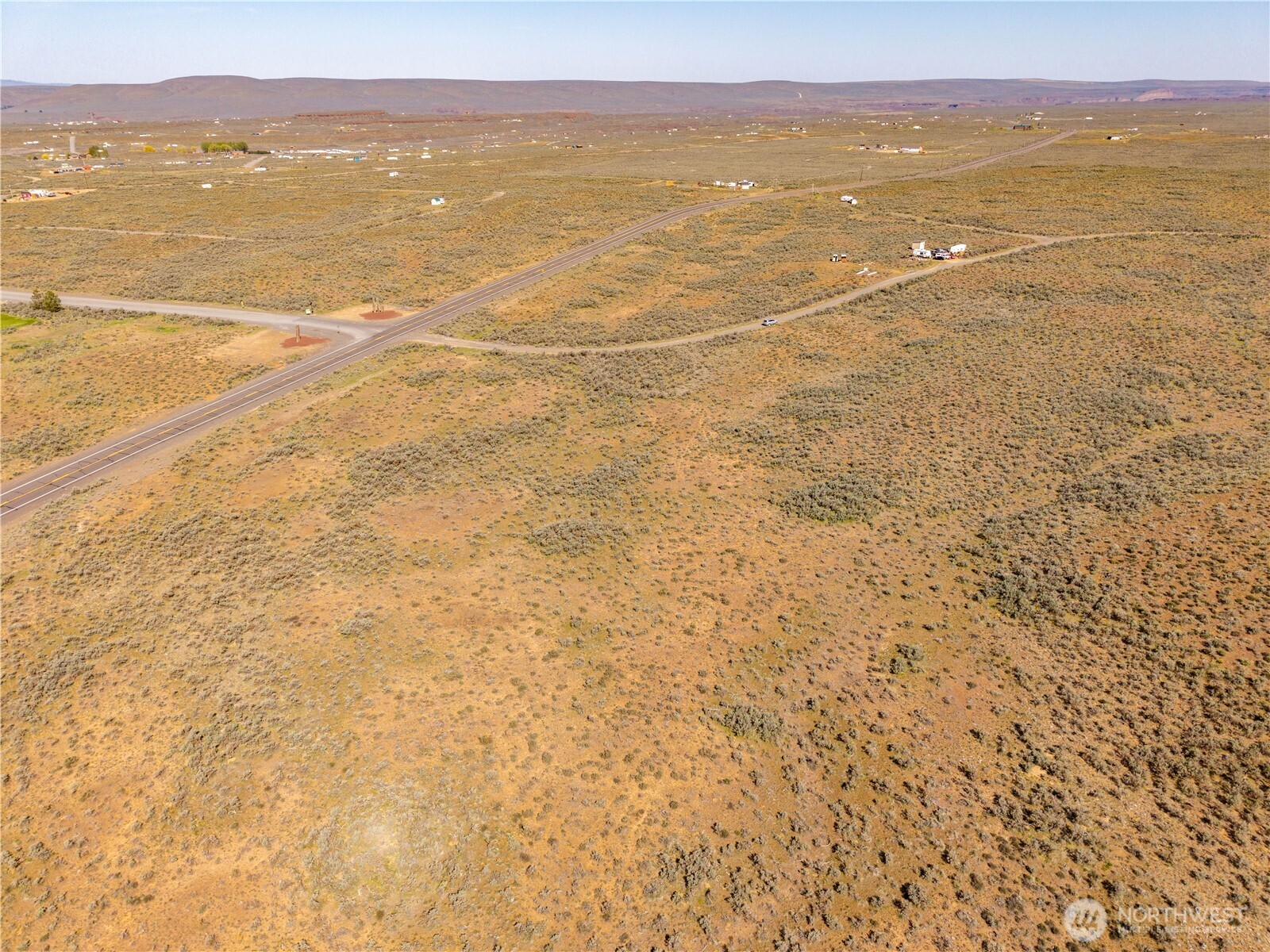 0 Poncho Court Ephrata, WA 98823 - Photo 4 of 7 a view of an ocean and a mountain