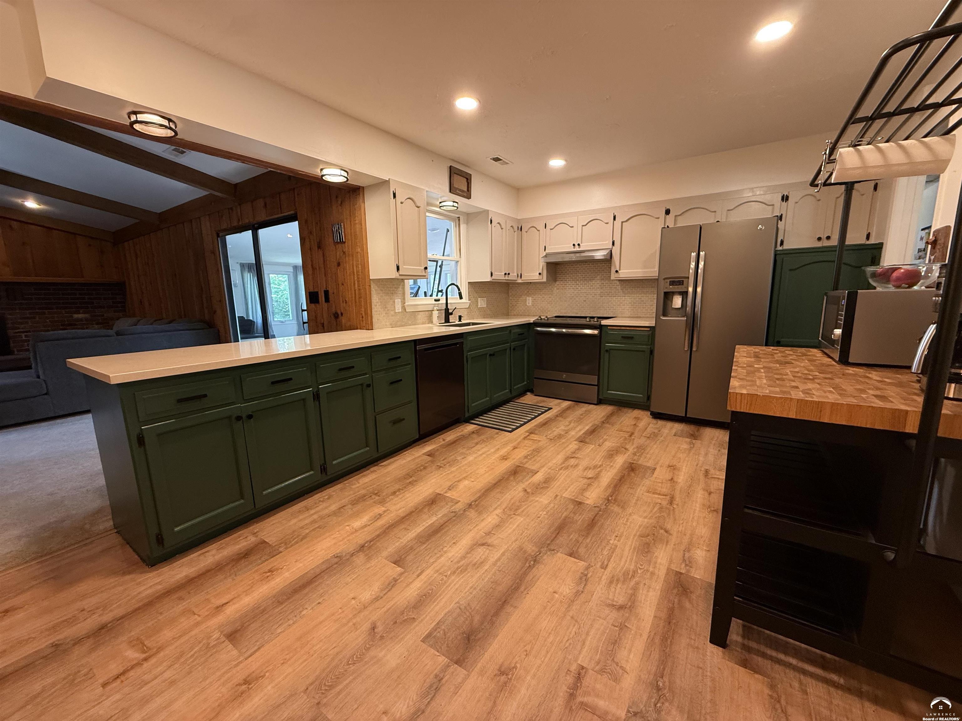 722 Randall Road Lawrence, KS 66049 - Photo 9 of 29