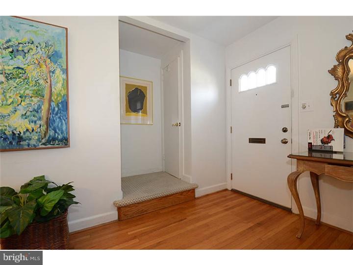 954 Remington Road Wynnewood, PA 19096 - Photo 7 of 16 Foyer