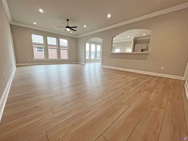 $337,665 | 23119 Waterbuck Lake Court, Denham Springs, LA 70726