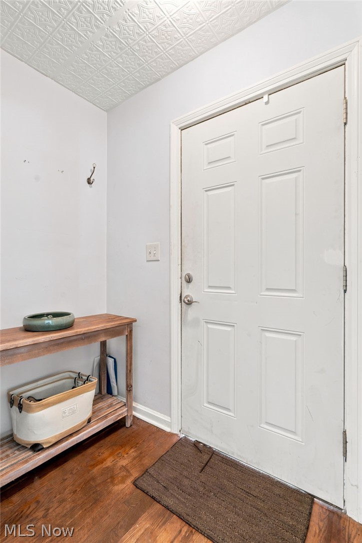 1695 Wiltshire Road Akron, OH 44313 - Photo 7 of 42