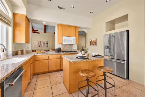 $2,250,000 | 696 East Vereda Sur, Palm Springs, CA 92262
