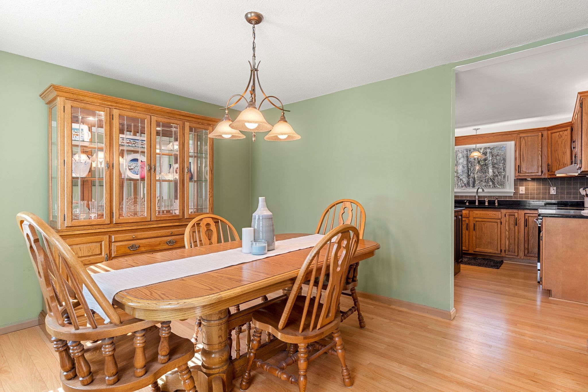 29 Greenwich Road Litchfield, NH 03052 - Photo 16 of 48