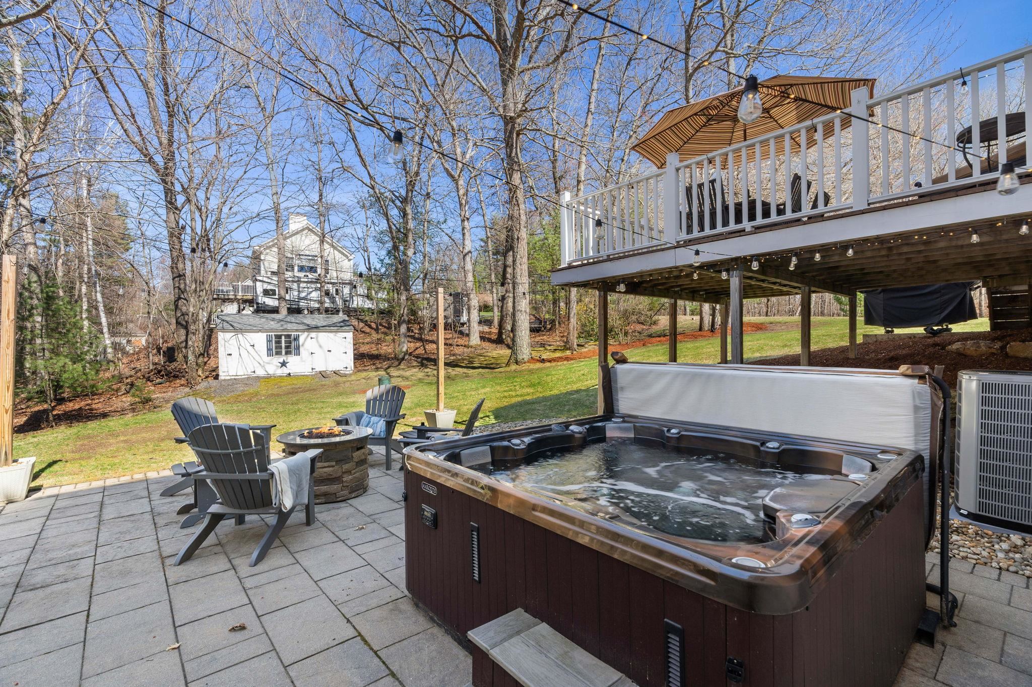 29 Greenwich Road Litchfield, NH 03052 - Photo 41 of 48