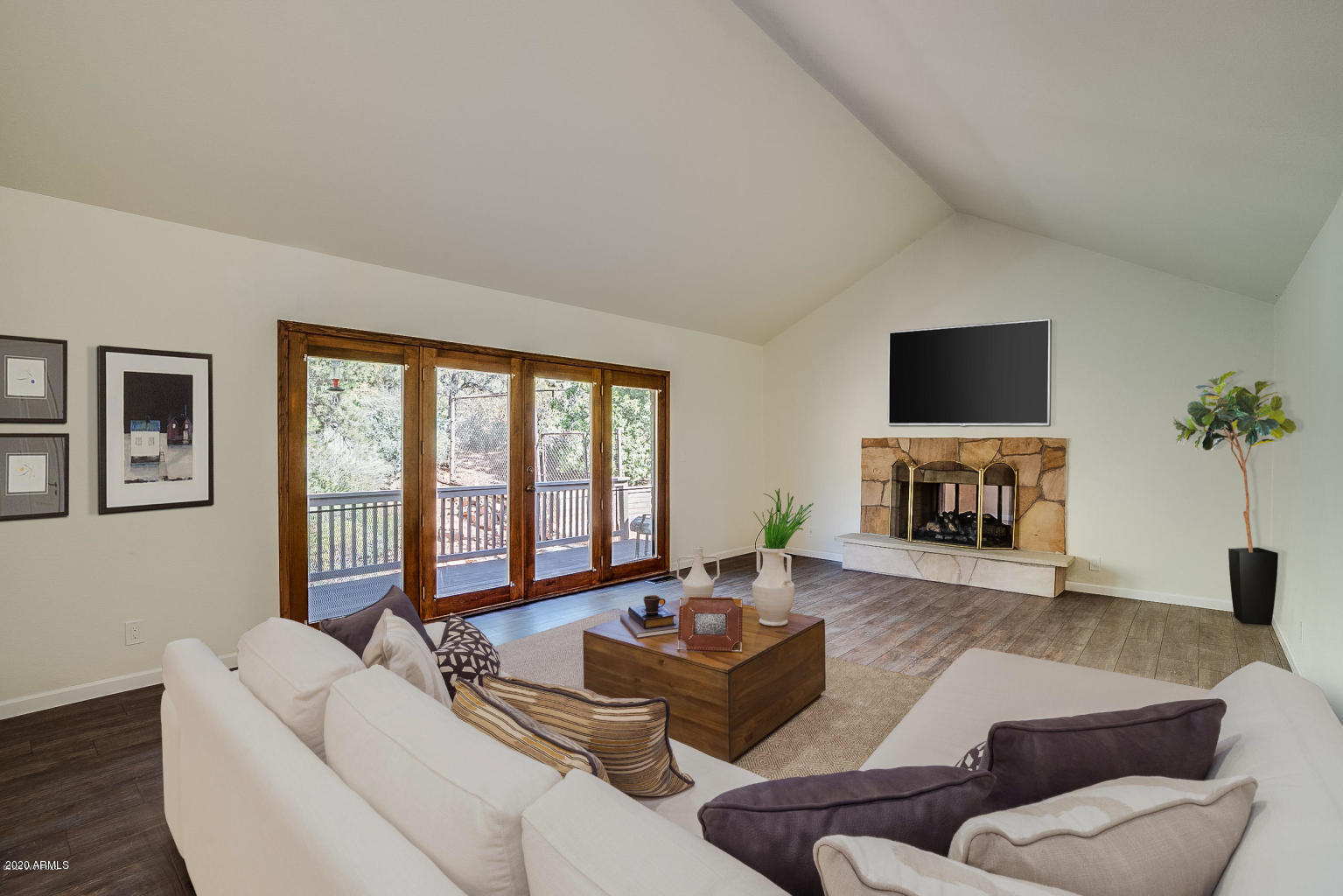 395 Manzanita Drive Sedona, AZ 86336 - Photo 11 of 46 Manzanita-29