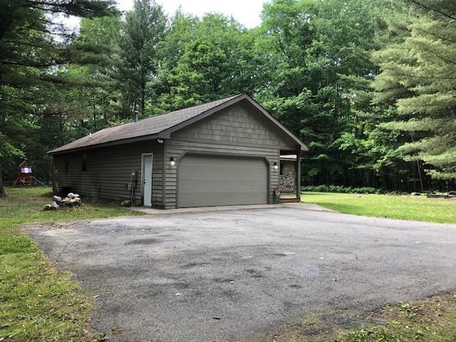 617 West Long Lake Road Traverse City, MI 49685 - Photo 23 of 30 1901332-25.JPG