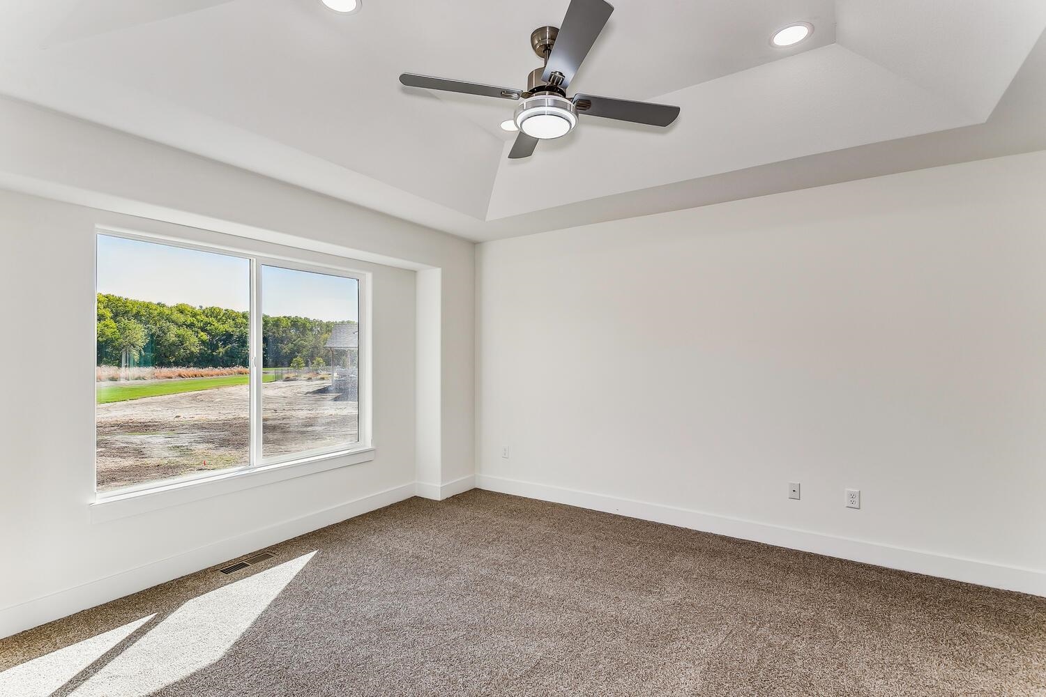 518 North Backwoods Court Valley Center, KS 67147 - Photo 11 of 35