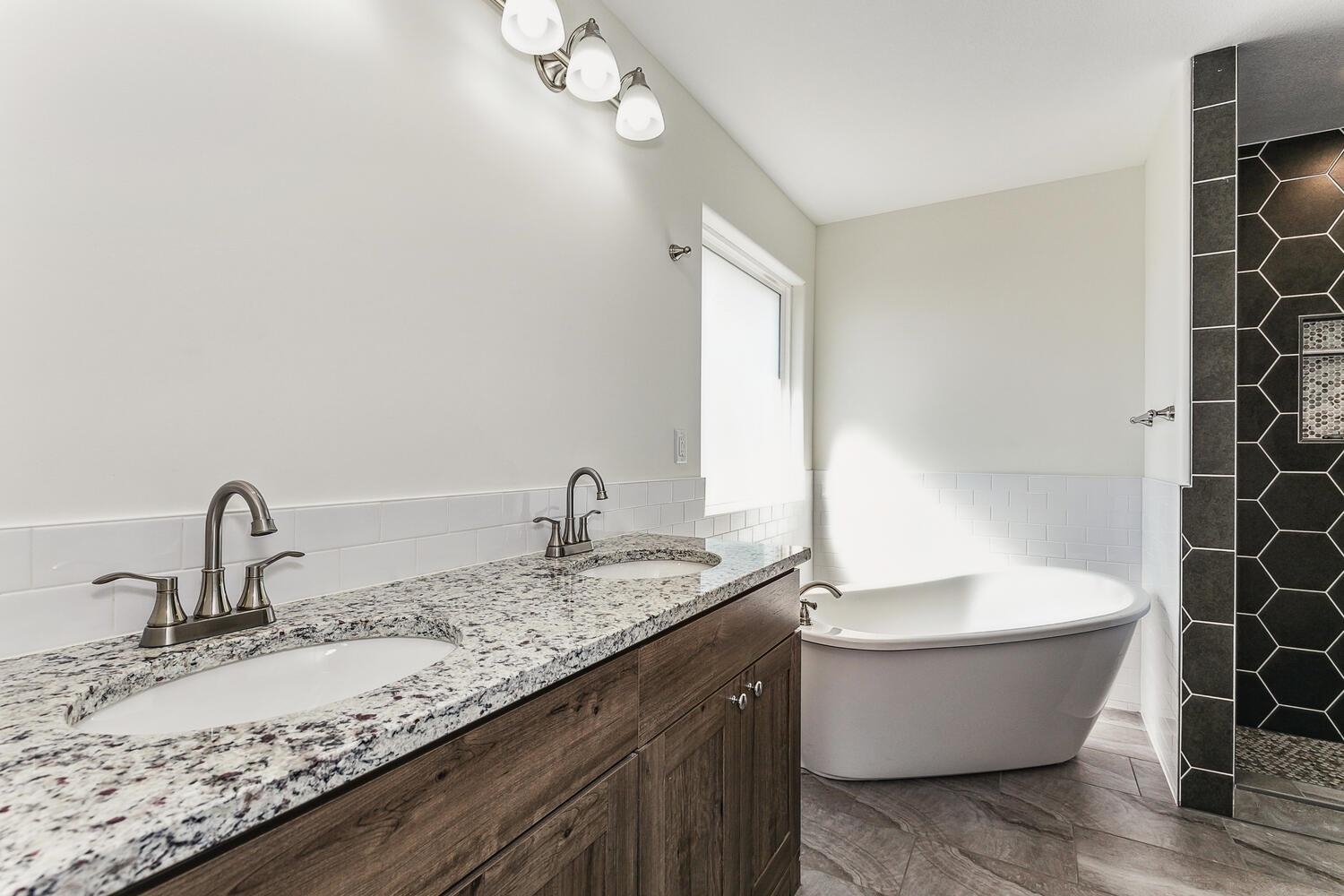 518 North Backwoods Court Valley Center, KS 67147 - Photo 13 of 35