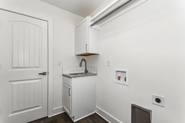 $449,000 | 518 North Backwoods Court, Valley Center, KS 67147