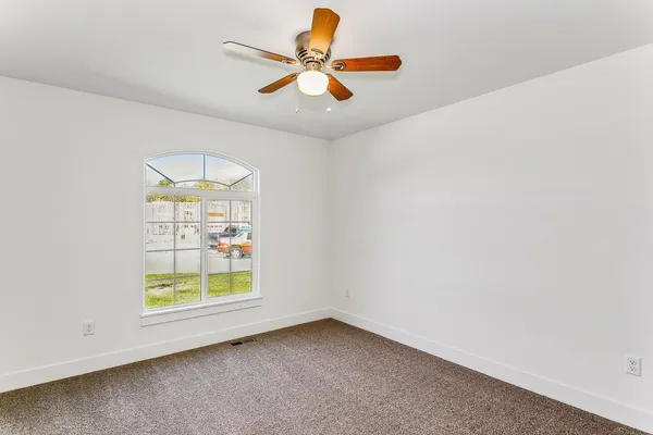 $449,000 | 518 North Backwoods Court, Valley Center, KS 67147