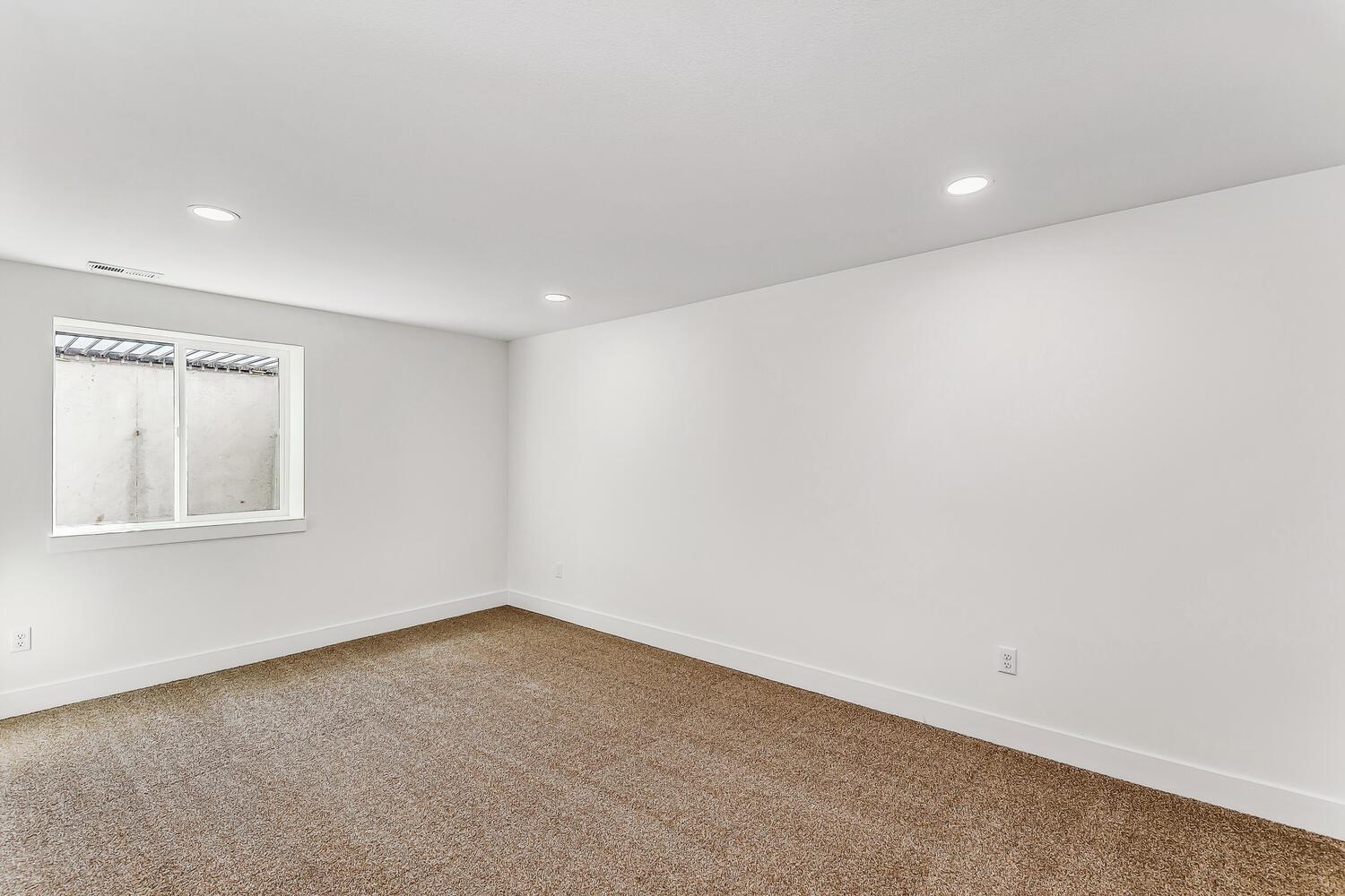 518 North Backwoods Court Valley Center, KS 67147 - Photo 20 of 35