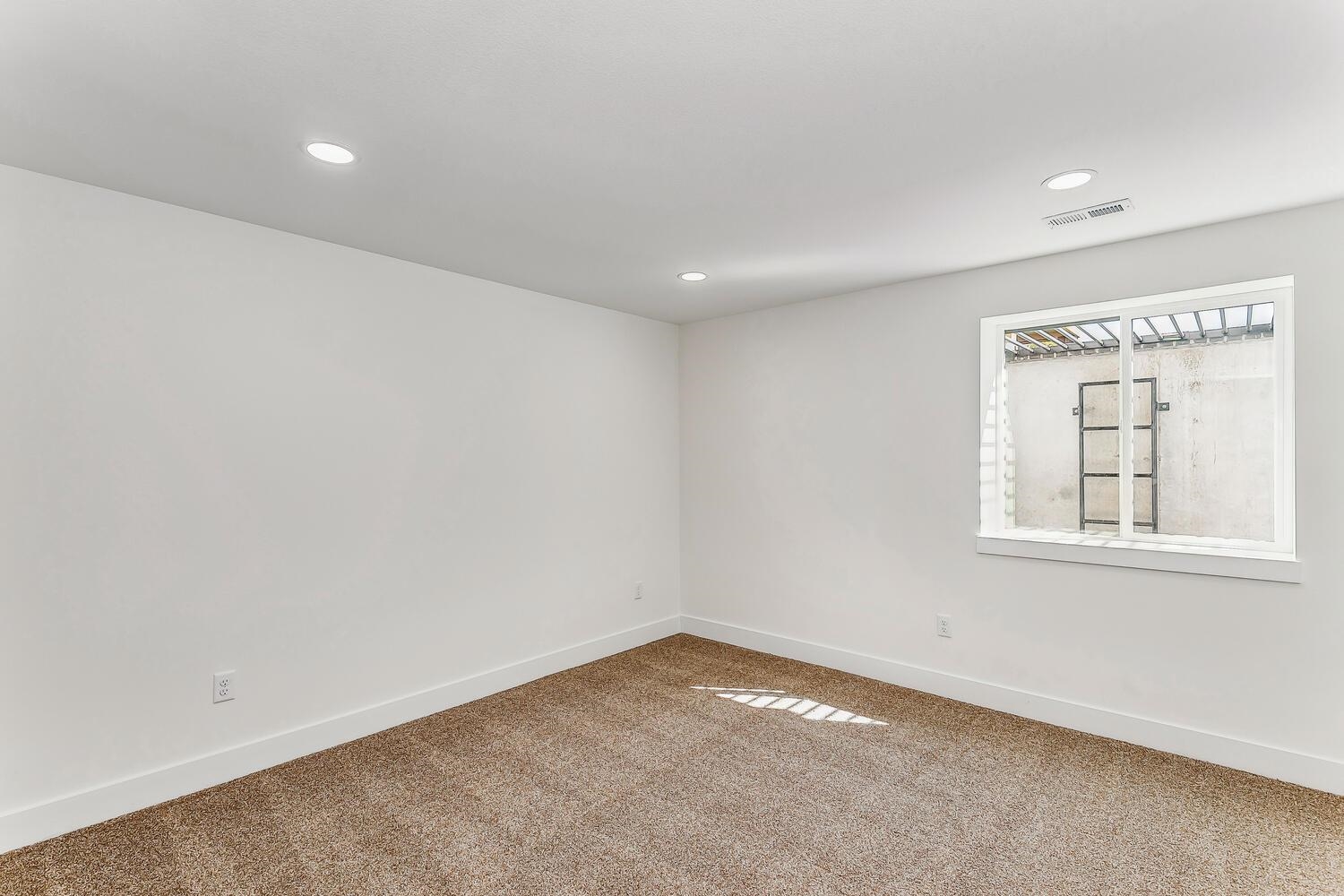 518 North Backwoods Court Valley Center, KS 67147 - Photo 21 of 35