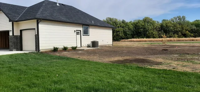 $449,000 | 518 North Backwoods Court, Valley Center, KS 67147