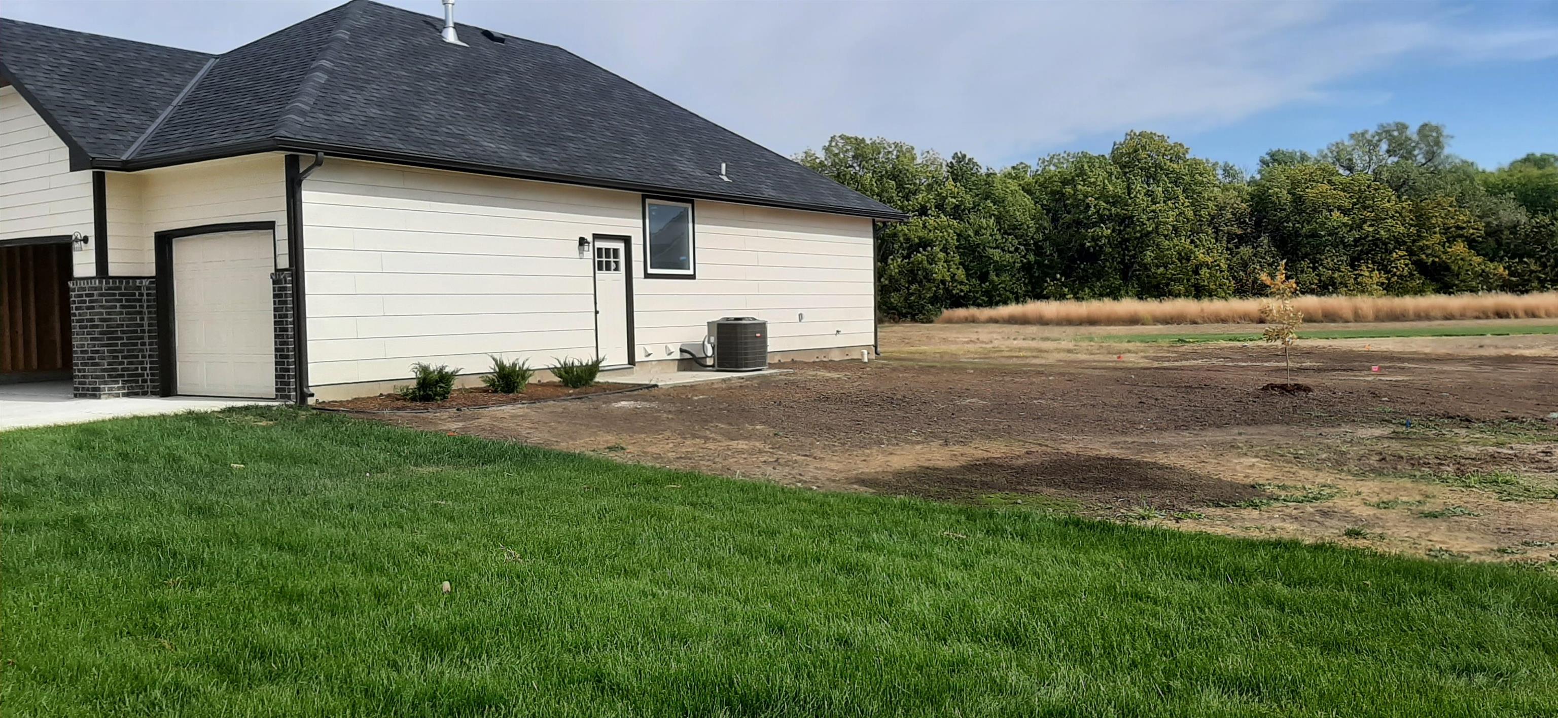 518 North Backwoods Court Valley Center, KS 67147 - Photo 28 of 35