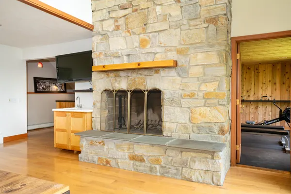 $860,000 | 25 Benson Fuller Drive, Winhall, VT 05340