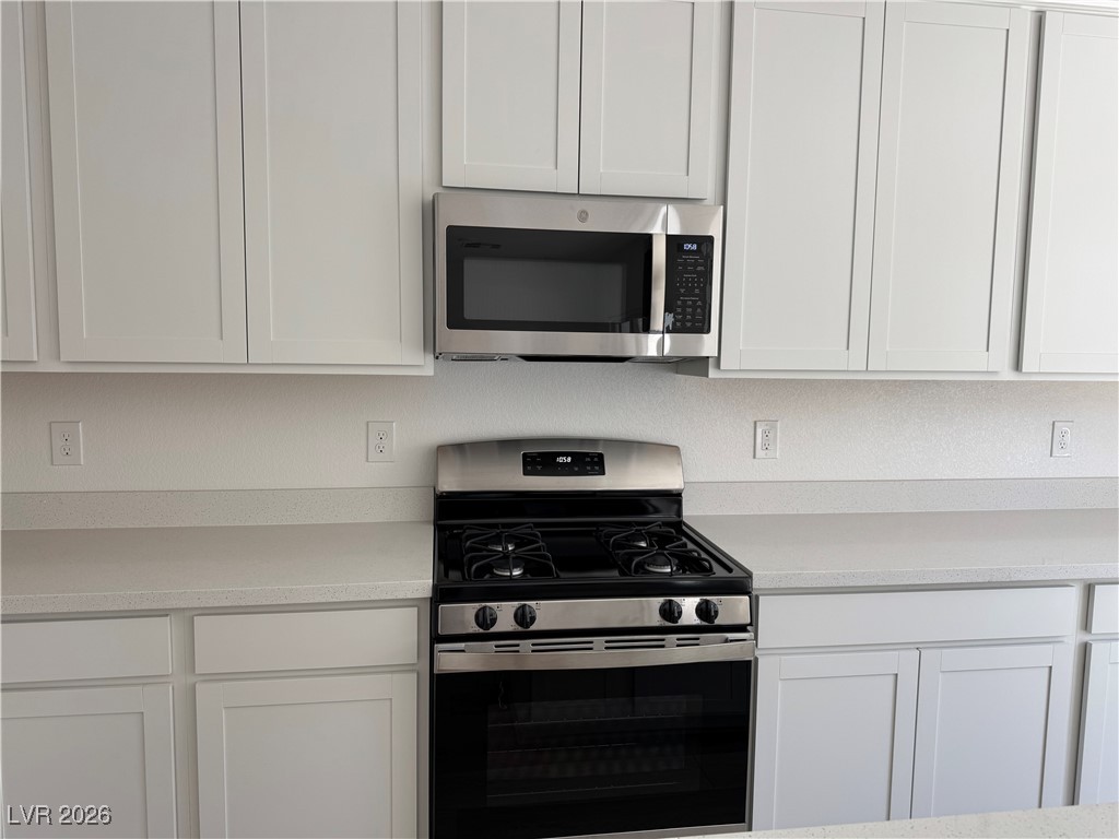 8335 Meridian Rdg Avenue Las Vegas, NV 89147 - Photo 2 of 18