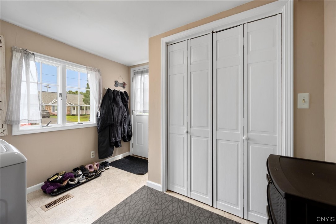 138 Riverview Parkway North Rome, NY 13440 - Photo 9 of 39