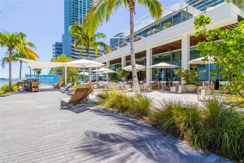 $865,000 | 3131 Northeast 7th Avenue, Unit 2202, Miami, FL 33137