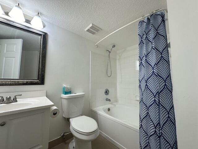 401 Villa Circle Boynton Beach, FL 33435 - Photo 13 of 58 master bath