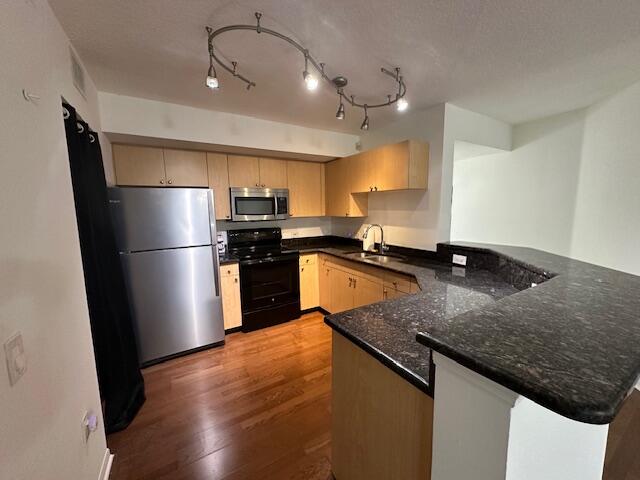 401 Villa Circle Boynton Beach, FL 33435 - Photo 2 of 58 IMG_7195