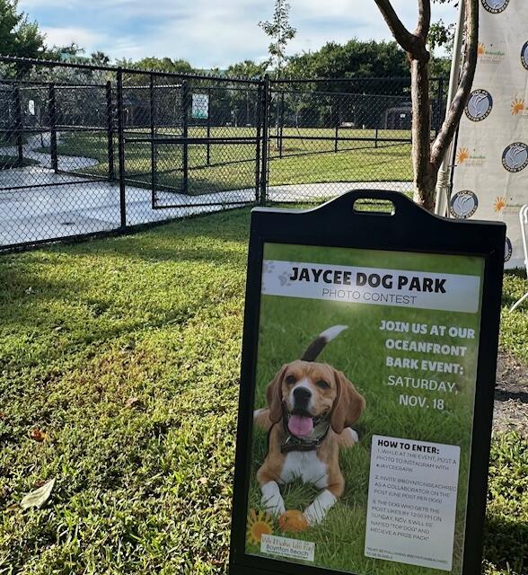 401 Villa Circle Boynton Beach, FL 33435 - Photo 56 of 58 Jaycee Dog park -1