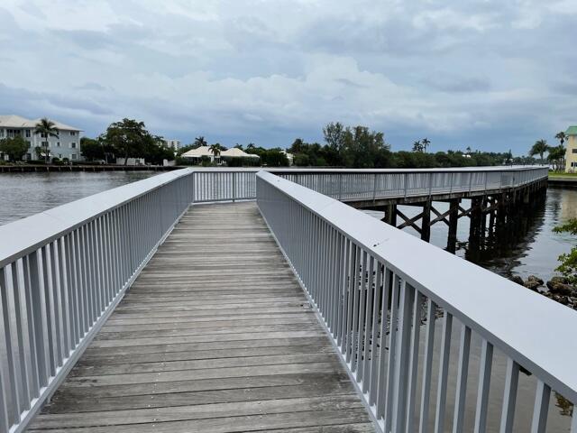 401 Villa Circle Boynton Beach, FL 33435 - Photo 58 of 58 Jaycee Park on the intracoastal Waterway